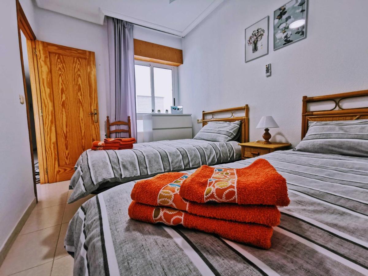 טורבייחה El Sombrero Apartment With Free Wifi Playa Del Cura מראה חיצוני תמונה